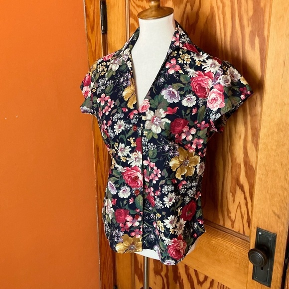 Vintage 70s Floral Button Down Top - Picture 4 of 6
